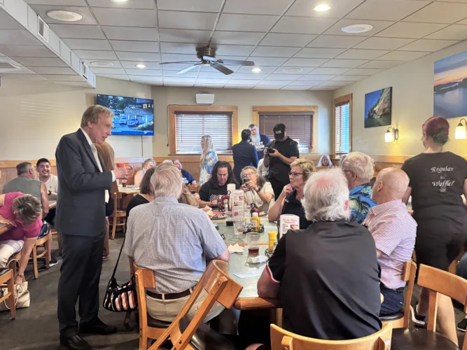 Michigan Gubernatorial candidate Perry Johnson holds campaign event at Vango’s